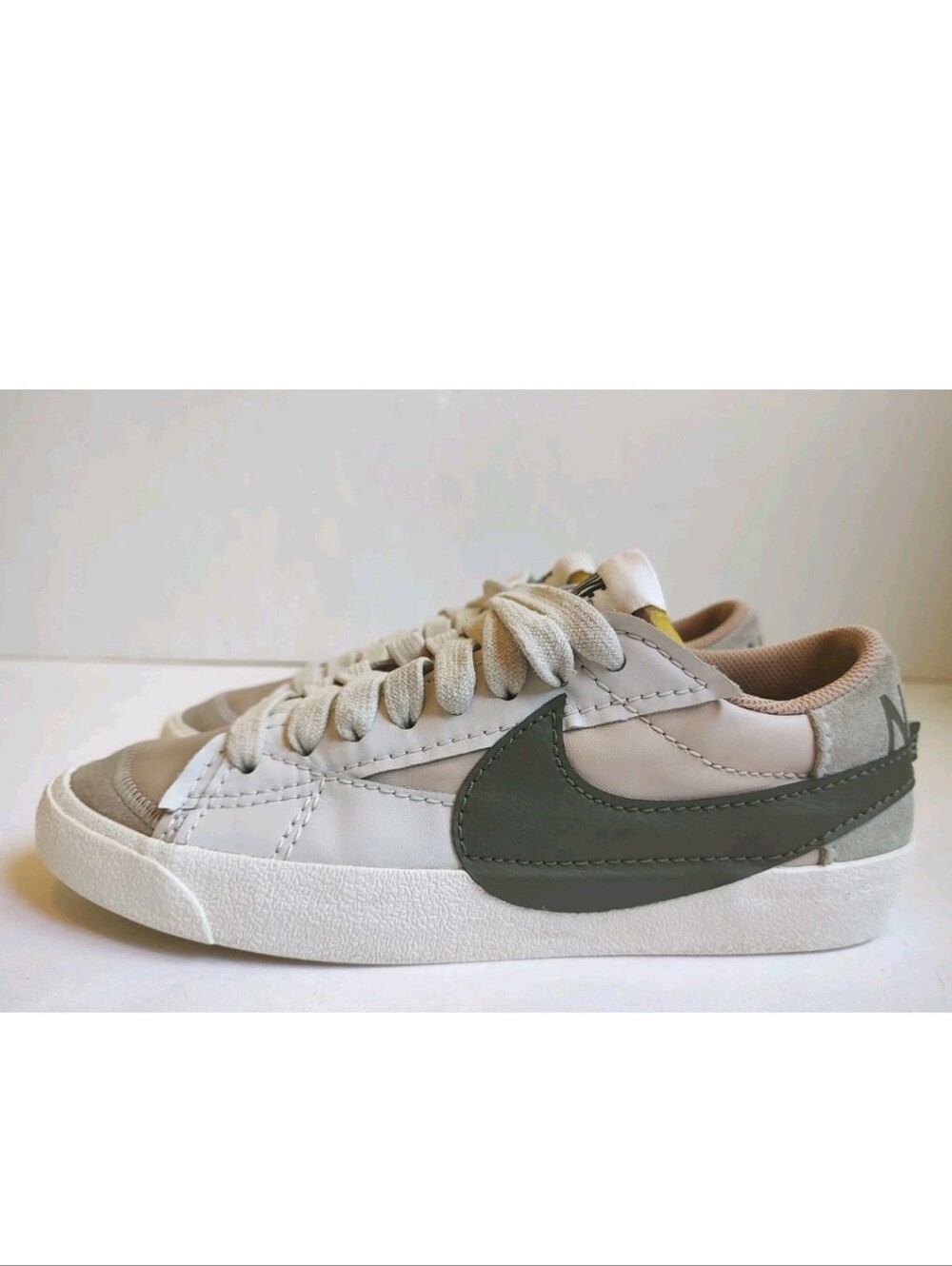 Nike Blazer 77 Low Jumbo Sand Drift Olive Lace Up Sneakers Women's Size 10 Shoes - Picture 4 of 16
